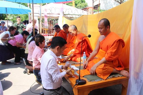 Khao Phansa Candles Making Ceremony for 2016
