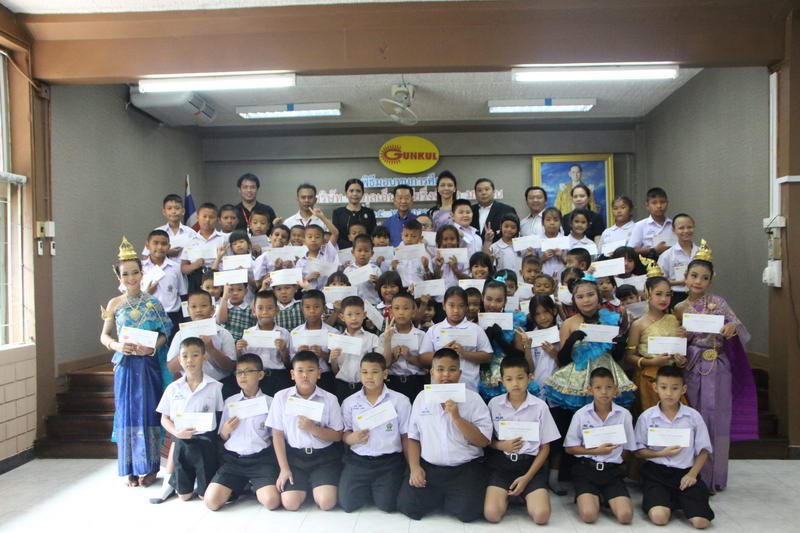 GUNKUL Awarded Scholarships and Provided Financial Support for the Activity at Wat Sawat Waree Simaram School